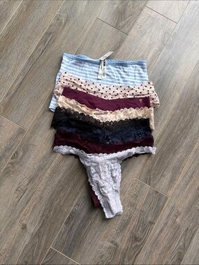 NWT PINK Victoria's Secret Underwear Bundle- M